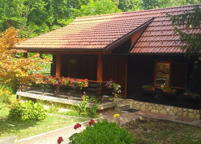 Cabin In The Woods Vukelic